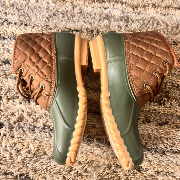 St John’s Bay Rain Boots - Picture 3 of 5